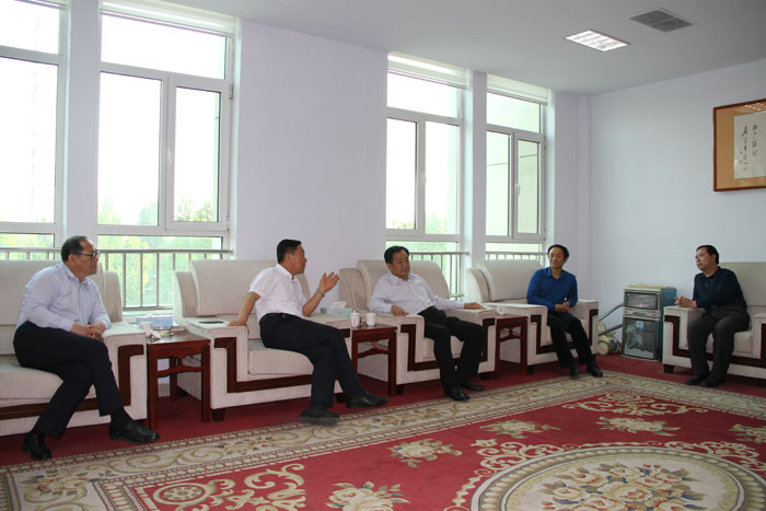 臨朐縣企業(yè)發(fā)展促進會領(lǐng)導(dǎo)來集團調(diào)研